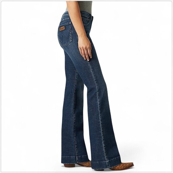 Wrangler Retro Mae Mid-Rise Stretch Jeans Sophia Dark Wash Flare NWT New 5 X 32 - Picture 2 of 7